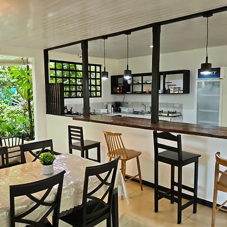 Aracari Garden Hostel-3