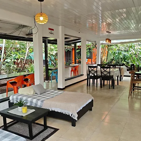 Aracari Garden Hostel-2